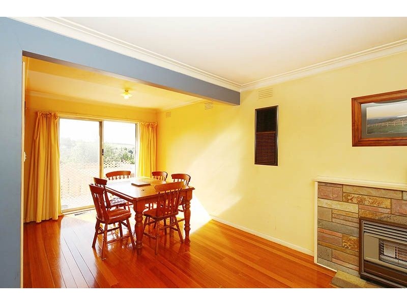 46 Valley Crescent, Glenroy VIC 3046