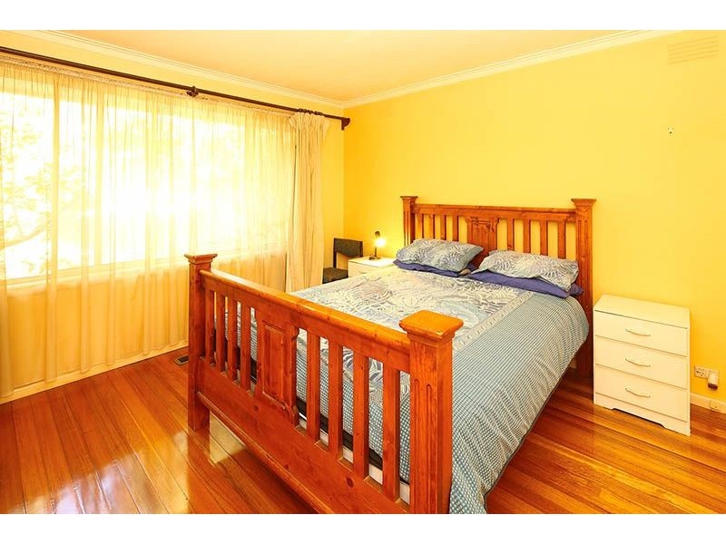 46 Valley Crescent, Glenroy VIC 3046