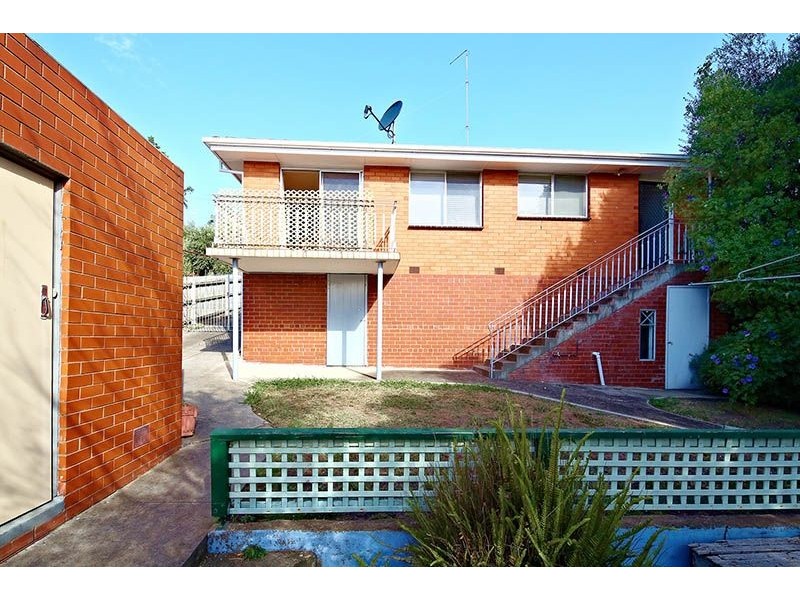 46 Valley Crescent, Glenroy VIC 3046