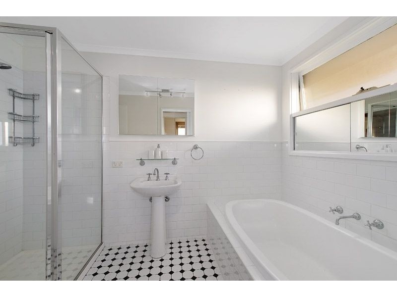 91 Outlook Drive, Glenroy VIC 3046