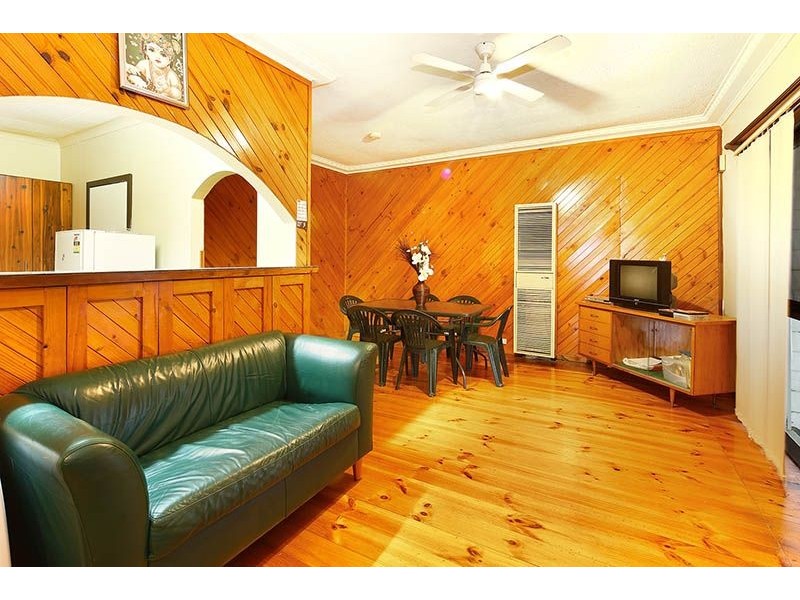 15 George Street, Glenroy VIC 3046