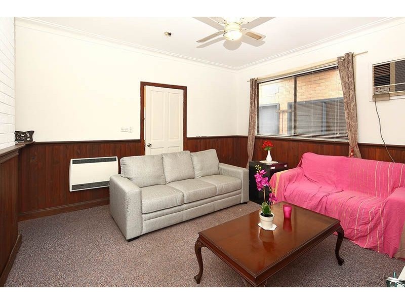 15 George Street, Glenroy VIC 3046