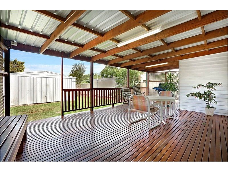 23 Leonard Avenue, Glenroy VIC 3046