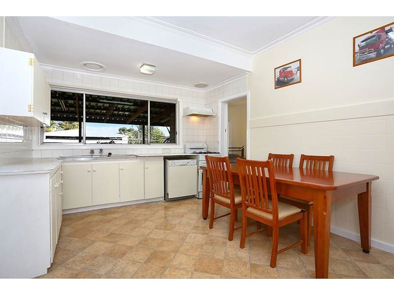 23 Leonard Avenue, Glenroy VIC 3046