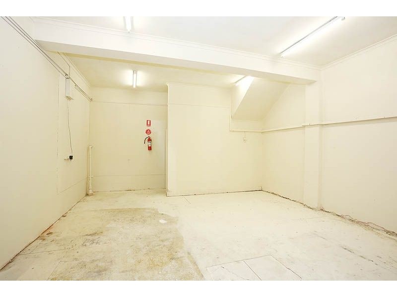 90 Wheatsheaf Road, Glenroy VIC 3046