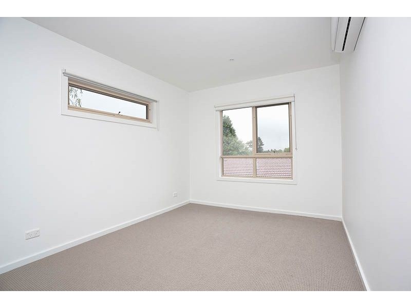 6 Jessie Hunter Street, Hadfield VIC 3046