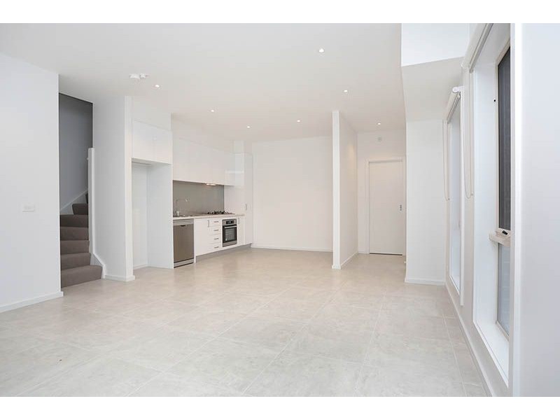 6 Jessie Hunter Street, Hadfield VIC 3046