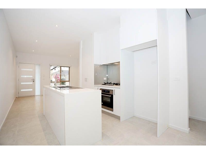 28 Sutherland Street, Hadfield VIC 3046