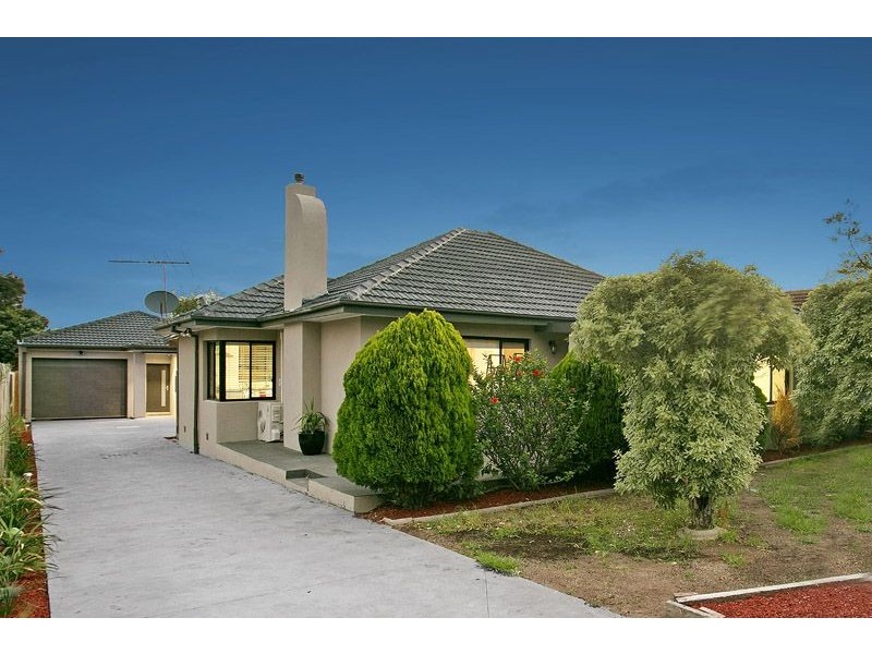 17 Glenroy Road, Glenroy VIC 3046