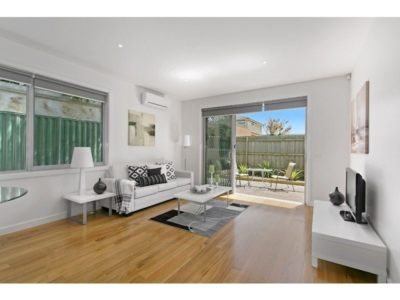 2/6 Newton Street, Glenroy VIC 3046