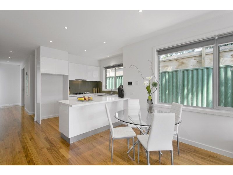 2/6 Newton Street, Glenroy VIC 3046