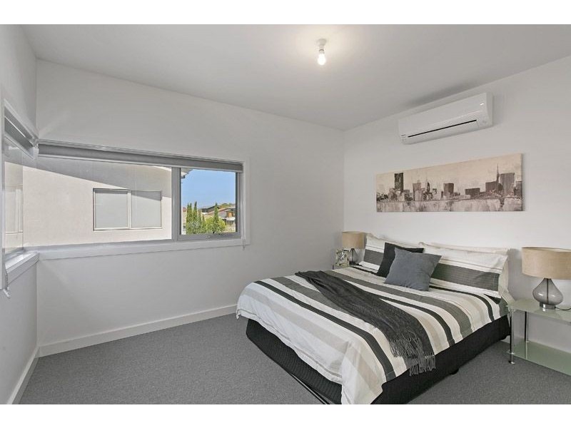 2/6 Newton Street, Glenroy VIC 3046