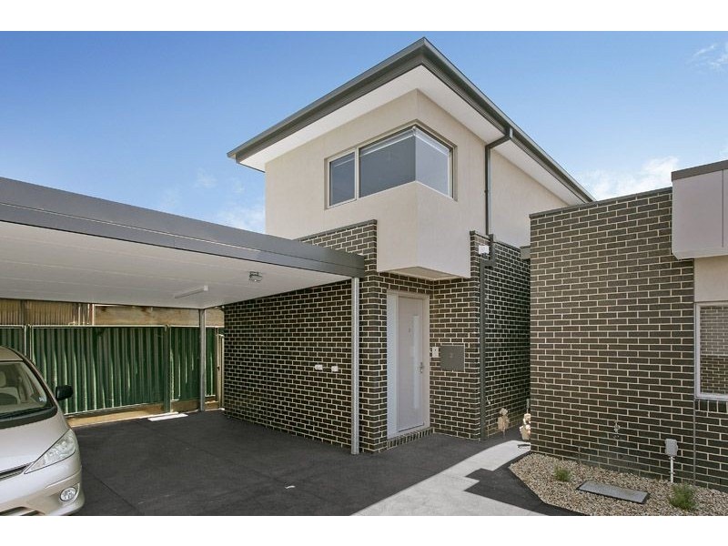 2/6 Newton Street, Glenroy VIC 3046