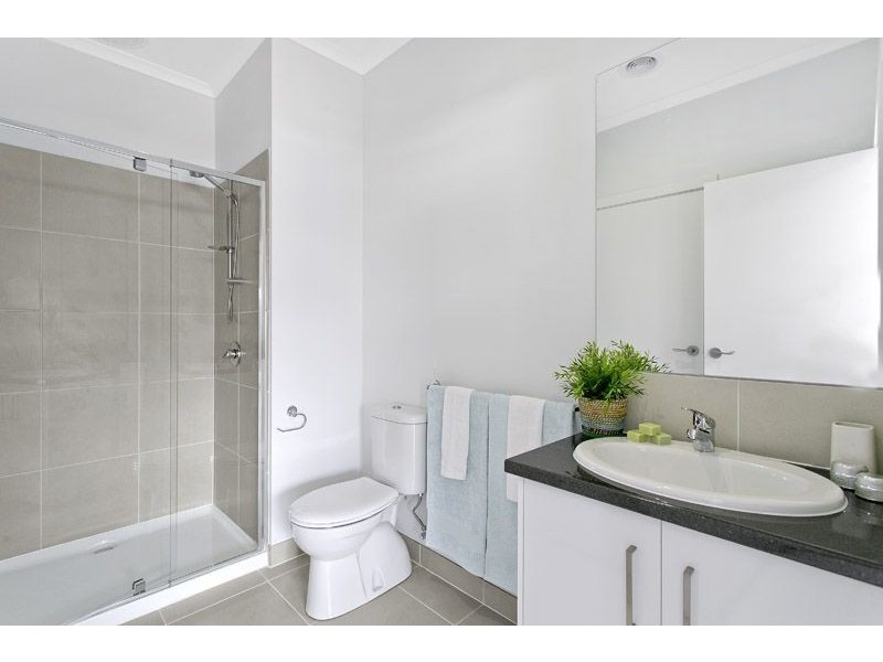 3/56 Cardinal Road, Glenroy VIC 3046