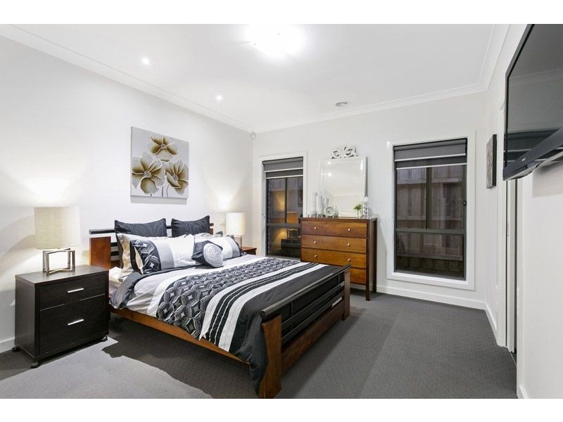 2/34 Churchill Street, Glenroy VIC 3046