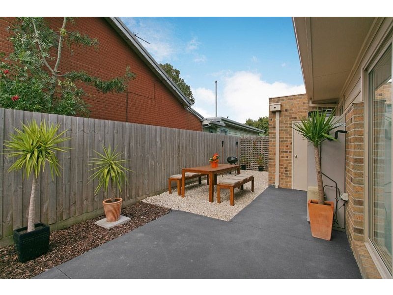 1/10 Leonard Avenue, Glenroy VIC 3046