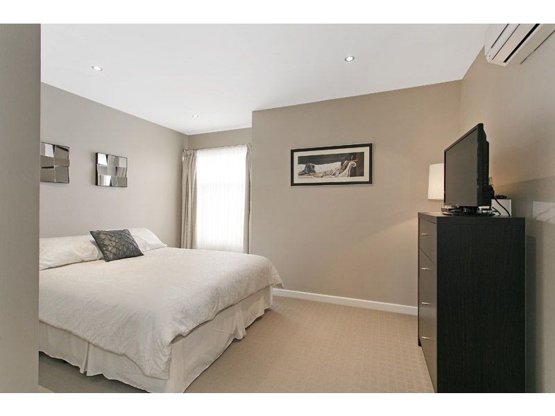 1/10 Leonard Avenue, Glenroy VIC 3046