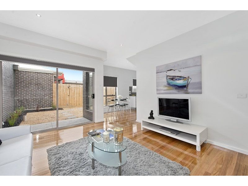 3/30 View Street, Glenroy VIC 3046