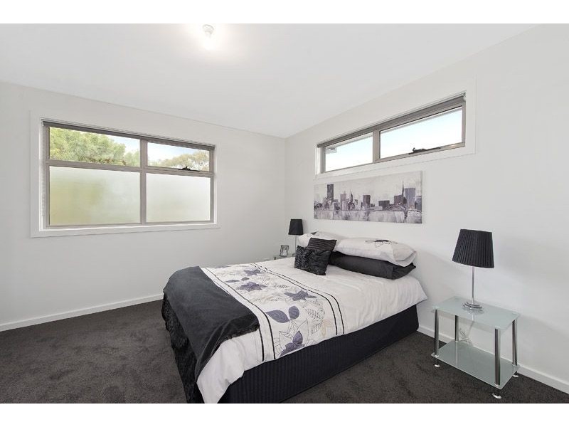 3/30 View Street, Glenroy VIC 3046