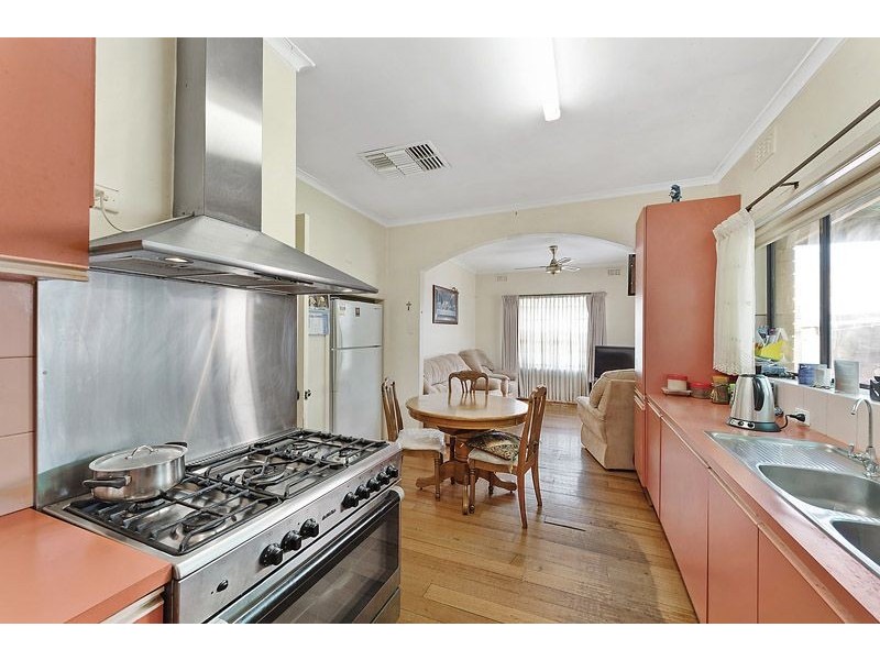 35 Lowson Street, Fawkner VIC 3060