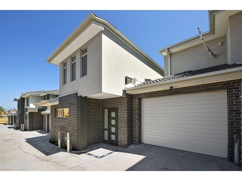 2 & 4/11 Rhodes Parade, Pascoe Vale VIC 3044