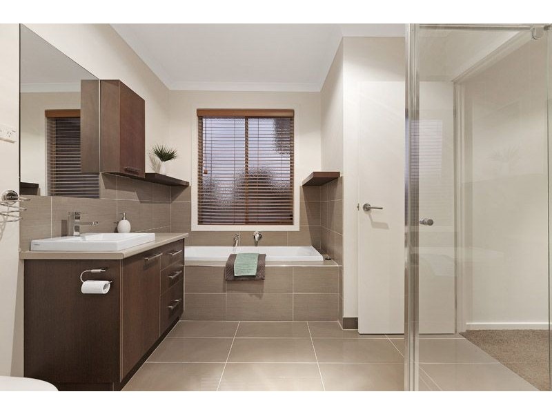 1/45 Finchley Avenue, Glenroy VIC 3046