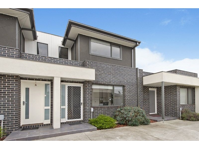 4/12 Illawarra Street, Glenroy VIC 3046