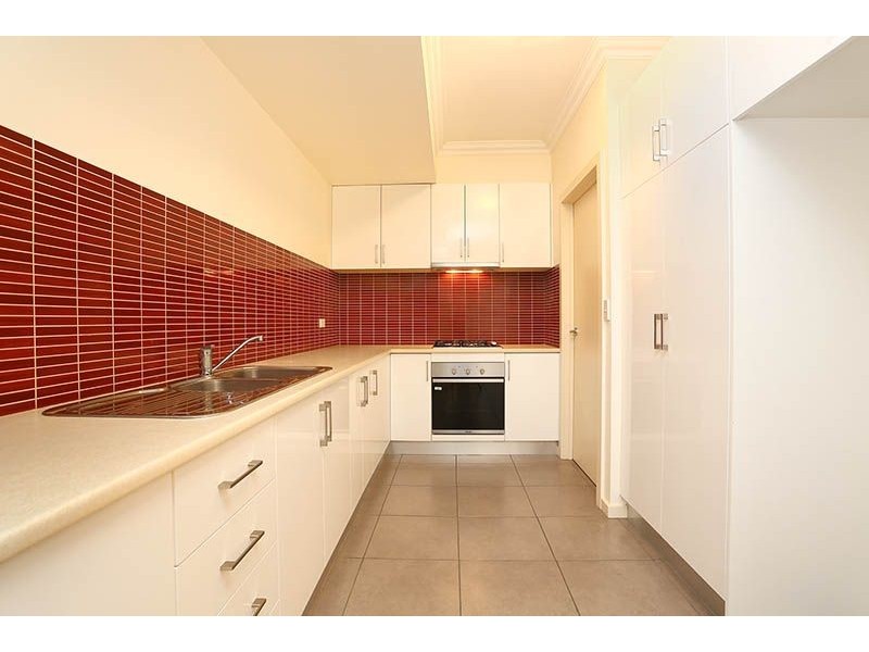 2a Strachan Street, Oak Park VIC 3046