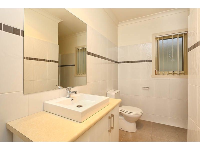2a Strachan Street, Oak Park VIC 3046