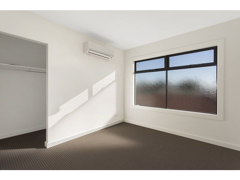 2/90 Daley Street, Glenroy VIC 3046
