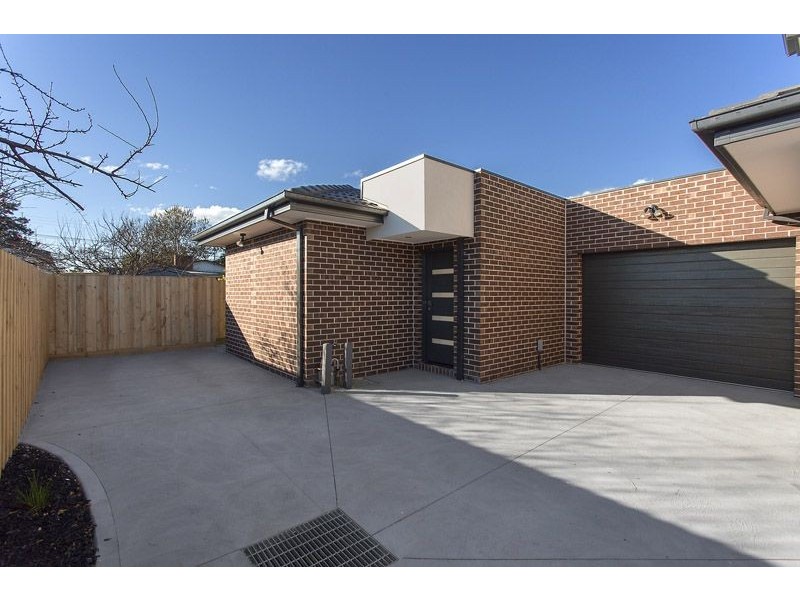2/90 Daley Street, Glenroy VIC 3046