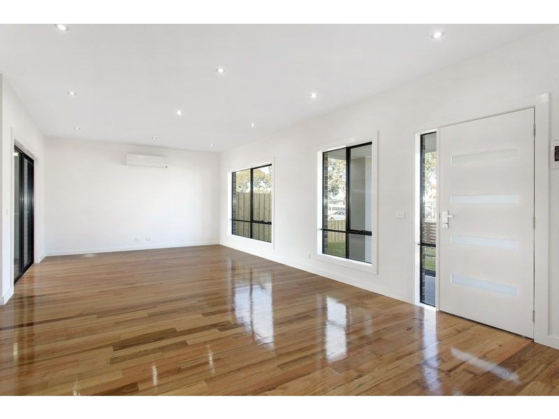 1/90 Daley Street, Glenroy VIC 3046