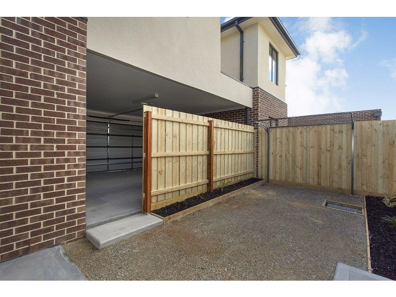 1/90 Daley Street, Glenroy VIC 3046