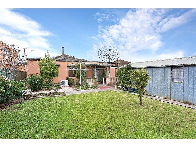 137 West Street, Hadfield VIC 3046