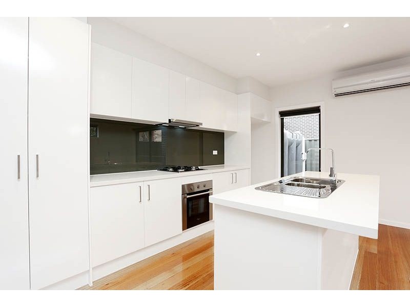 2/12 Joffre Road, Pascoe Vale VIC 3044