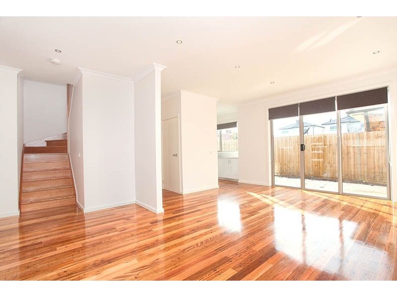 2/68 Glenroy Road, Glenroy VIC 3046