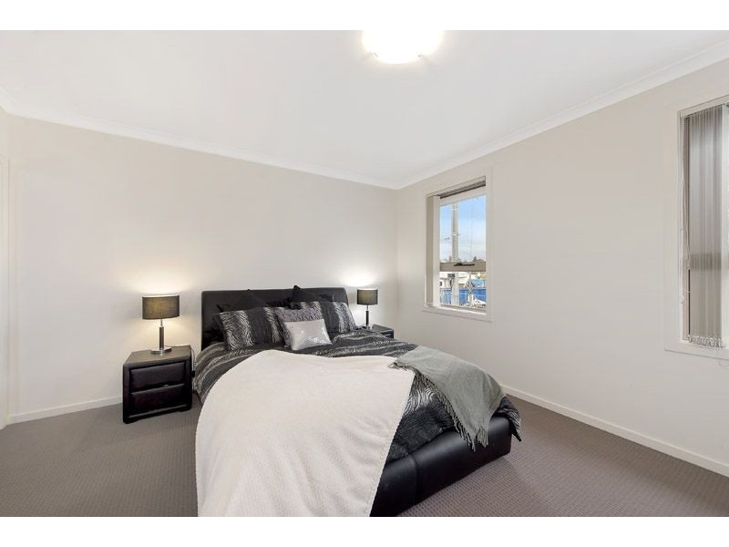2/153 West Street, Hadfield VIC 3046