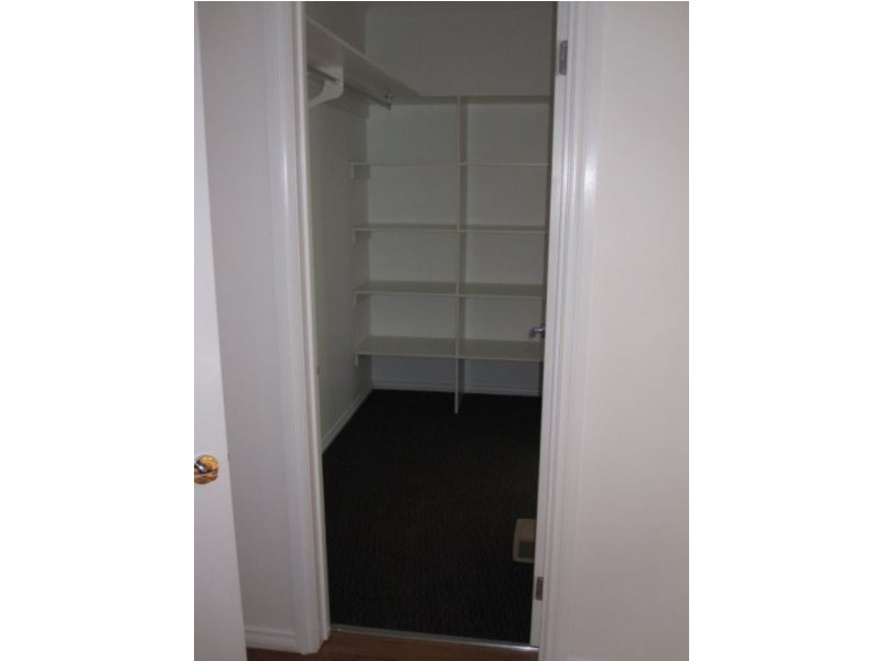 1/10 Churchill Street, Glenroy VIC 3046