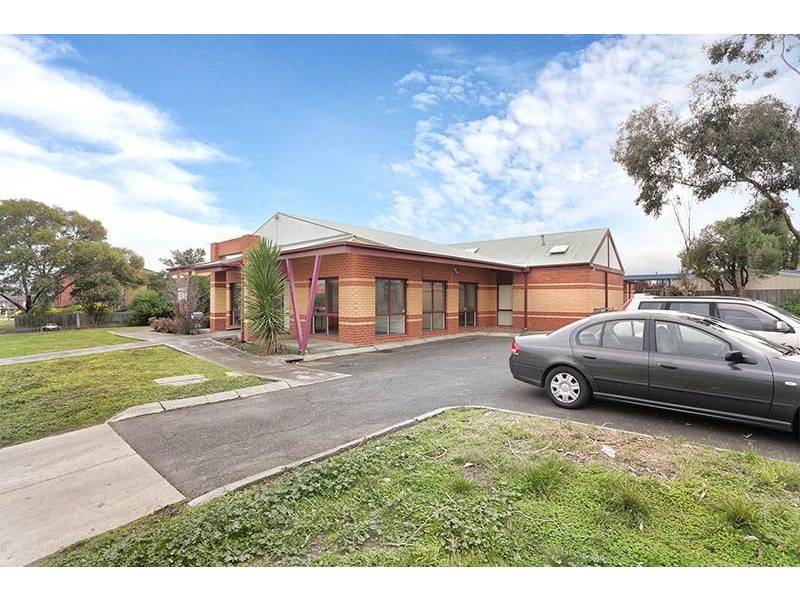 6 – 8 Papworth Place, Meadow Heights VIC 3048