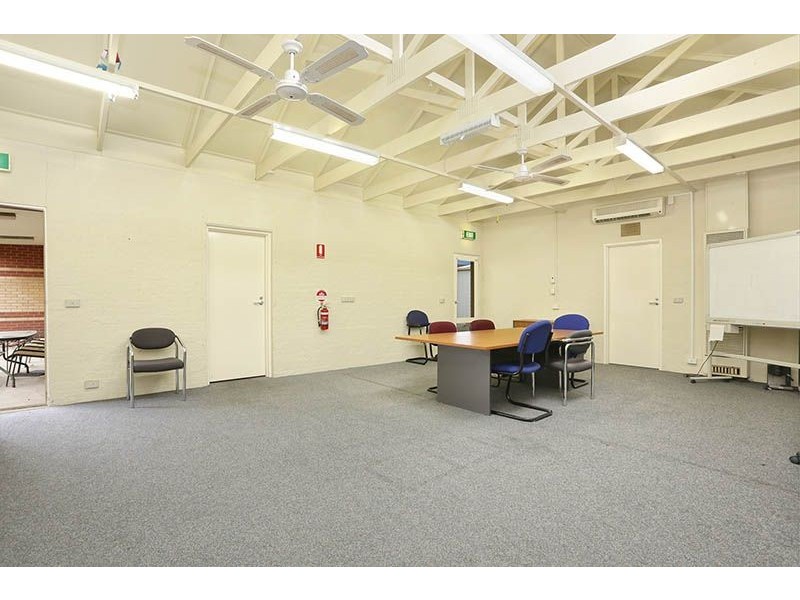 6 – 8 Papworth Place, Meadow Heights VIC 3048