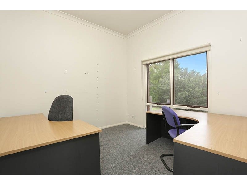 6 – 8 Papworth Place, Meadow Heights VIC 3048