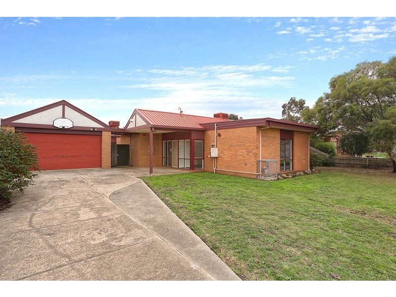 6 – 8 Papworth Place, Meadow Heights VIC 3048