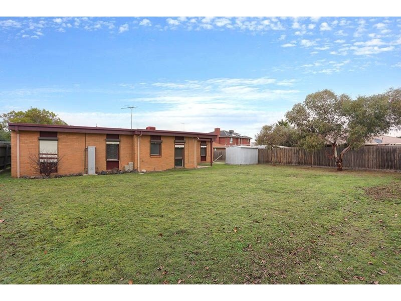 6 – 8 Papworth Place, Meadow Heights VIC 3048