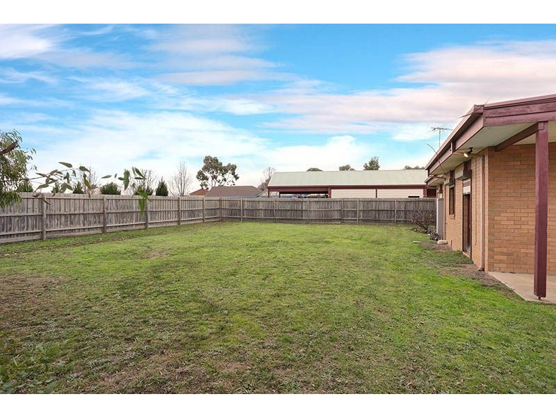 6 – 8 Papworth Place, Meadow Heights VIC 3048