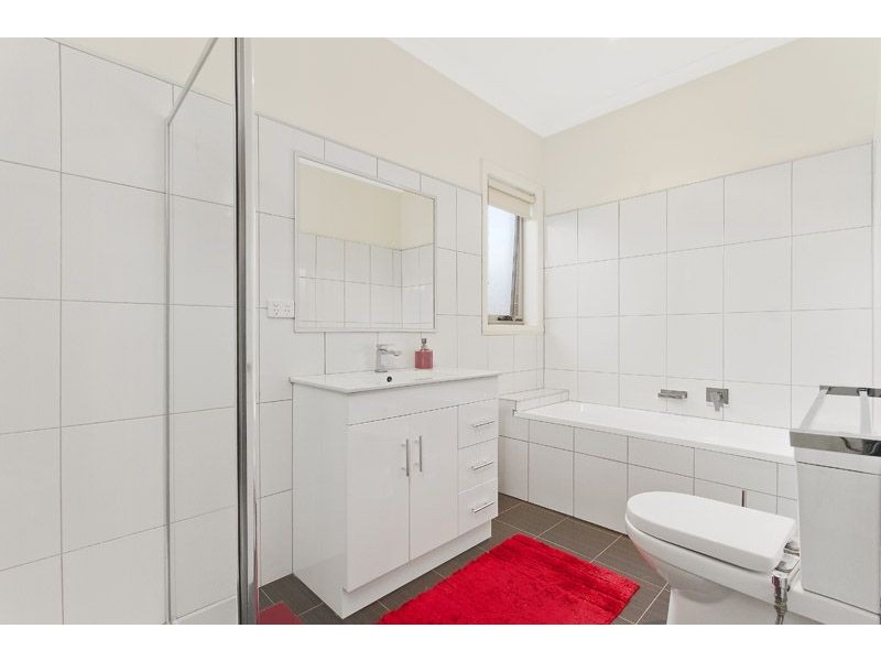 2/3 Churchill Street, Glenroy VIC 3046