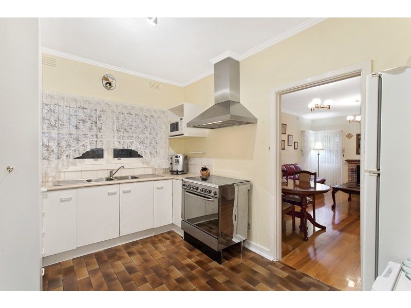 61 Chapman Avenue, Glenroy VIC 3046