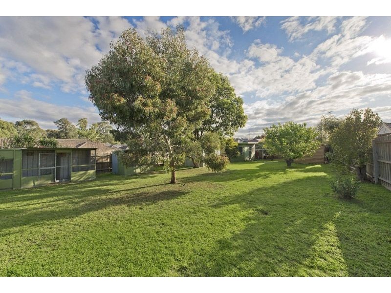 12 Ethel Street, Oak Park VIC 3046