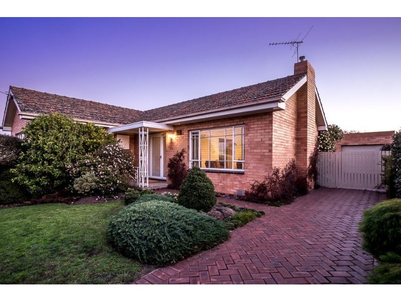 63 Chapman Avenue, Glenroy VIC 3046