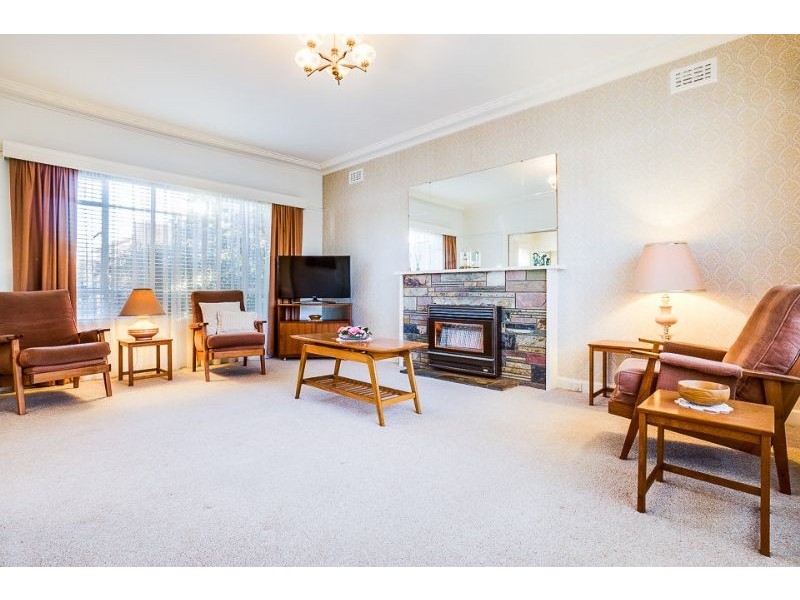 63 Chapman Avenue, Glenroy VIC 3046