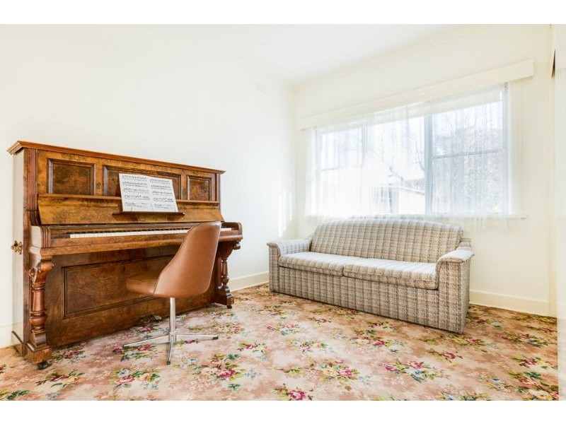 63 Chapman Avenue, Glenroy VIC 3046